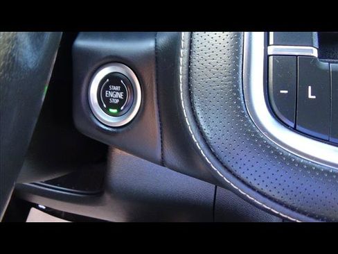 Used 2022 Chevrolet Suburban Premier image 24