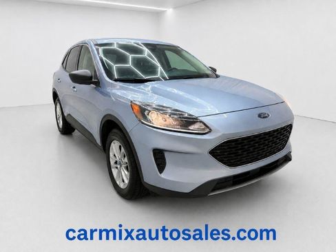 Used 2022 Ford Escape SE w/ Convenience Package AWD/4WD image 1