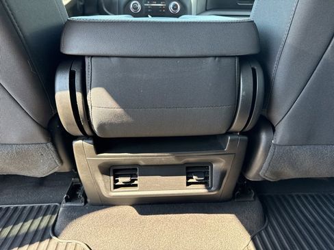 Used 2023 Chevrolet Silverado 1500 Custom image 12