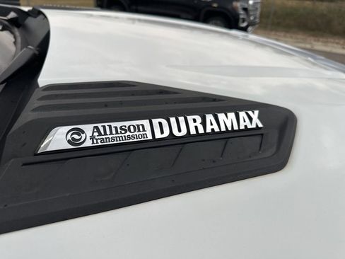 Used 2024 Chevrolet Silverado 3500 LT w/ Convenience Package image 46