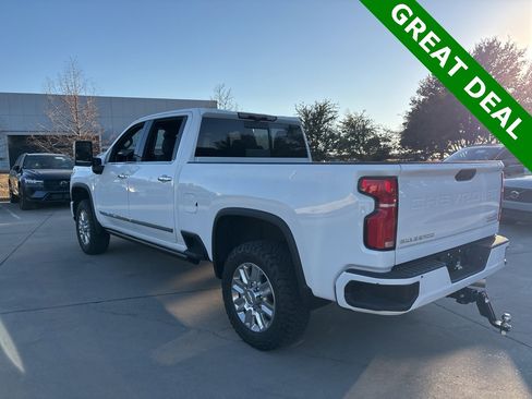 Used 2024 Chevrolet Silverado 2500 High Country w/ Technology Package image 7