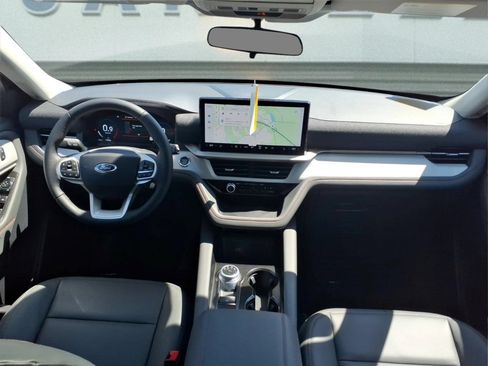 New 2026 Ford Explorer Active w/ Active Comfort Package AWD/4WD image 9