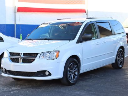 Used 2017 Dodge Grand Caravan SXT