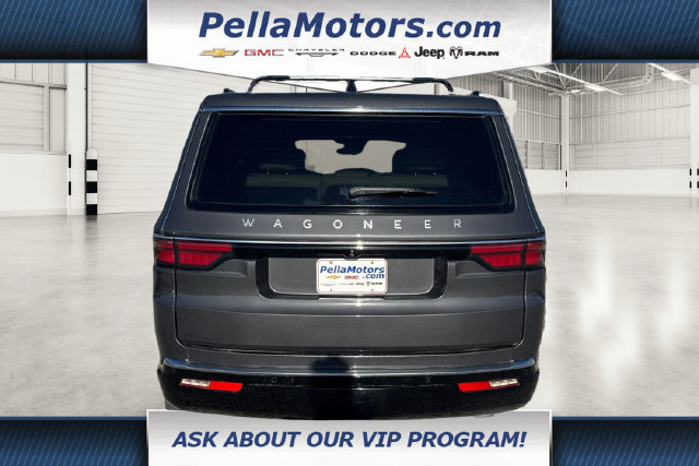 Used 2025 Jeep Wagoneer Series III w/ Premium Group I AWD/4WD image 4