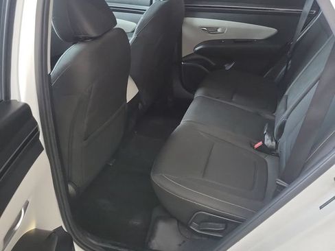 Used 2024 Hyundai Tucson SE FWD image 12
