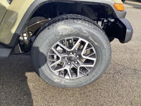 New 2026 Jeep Wrangler Sahara image 9