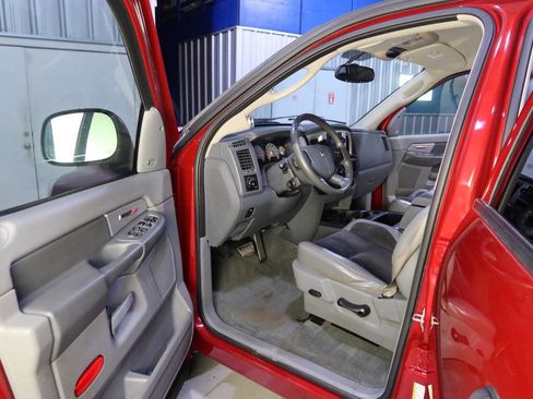 Used 2006 Dodge Ram 1500 Truck 2WD Quad Cab w/ Communication Pkg image 18