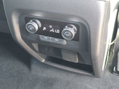 Used 2025 Buick Enclave Sport Touring w/ Power Package image 32