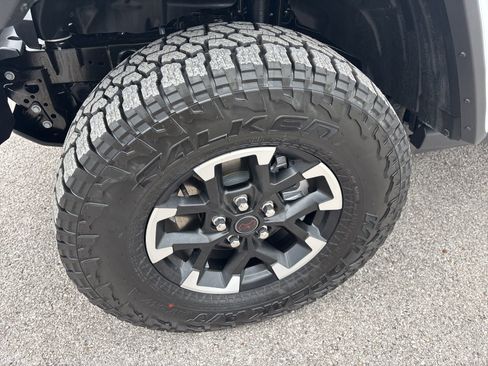 New 2026 Jeep Gladiator Rubicon image 22