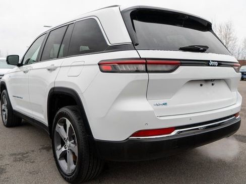 Used 2024 Jeep Grand Cherokee Limited 4xe w/ Luxury Tech Group II AWD/4WD image 8