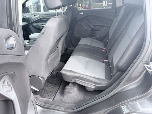 Used 2017 Ford Escape SE FWD image 17