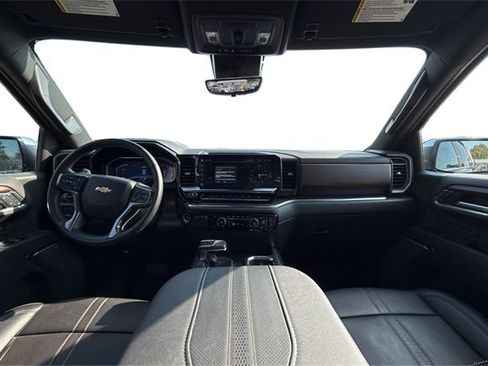 Used 2024 Chevrolet Silverado 1500 High Country w/ Technology Package image 22