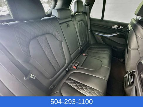 Used 2025 BMW X5 xDrive50e AWD/4WD image 31