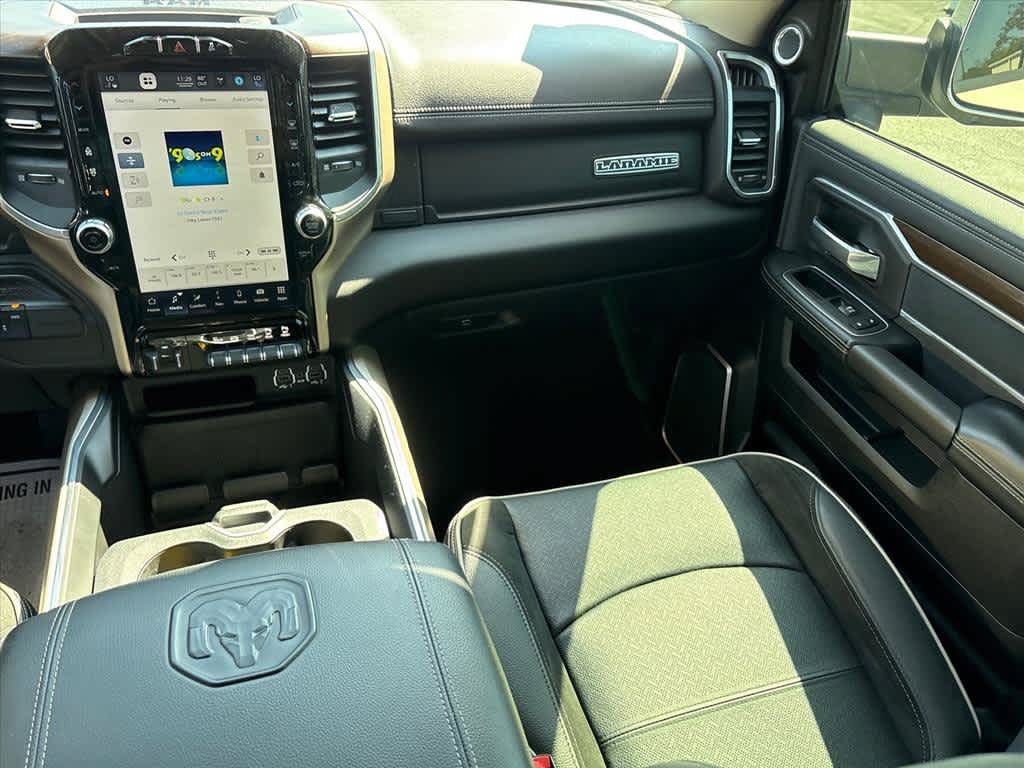 Used 2022 RAM 3500 Laramie AWD/4WD image 5