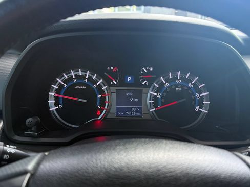 Used 2019 Toyota 4Runner TRD Off-Road AWD/4WD image 50