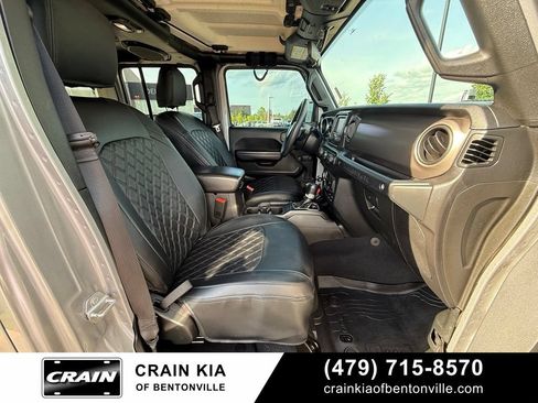 Used 2018 Jeep Wrangler Unlimited Sport AWD/4WD image 31
