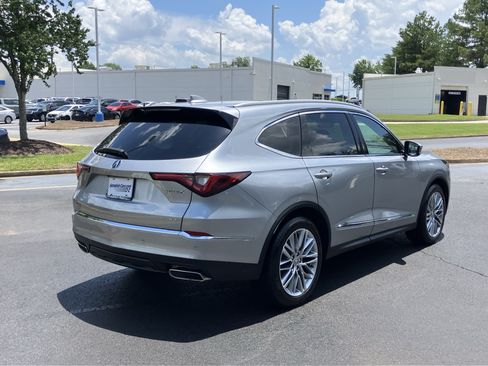 Used 2023 Acura MDX SH-AWD w/ Advance Package image 10