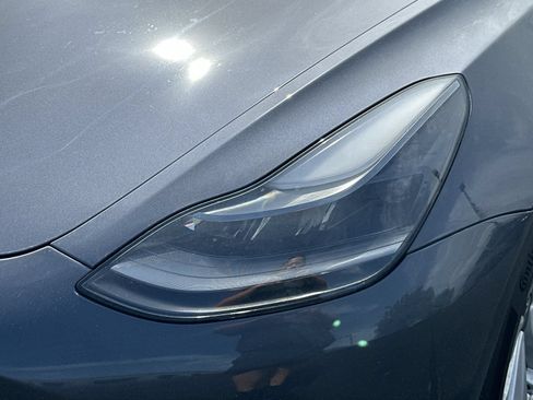 Used 2023 Tesla Model 3 Standard Range RWD image 11