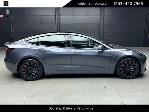 Used 2023 Tesla Model 3 Performance image 8