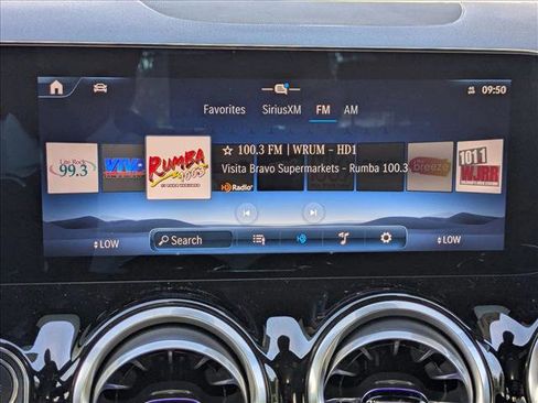 New 2026 Mercedes-Benz GLA 35 AMG 4MATIC image 11