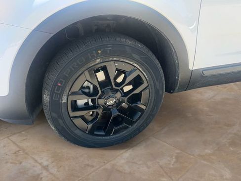 Used 2024 Kia Telluride SX Prestige X-Pro AWD/4WD image 14