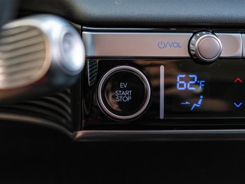 Used 2023 Hyundai Ioniq 5 SEL w/ Cargo Package image 19