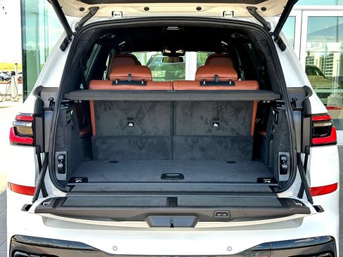 New 2027 BMW X7 M60i AWD/4WD image 23