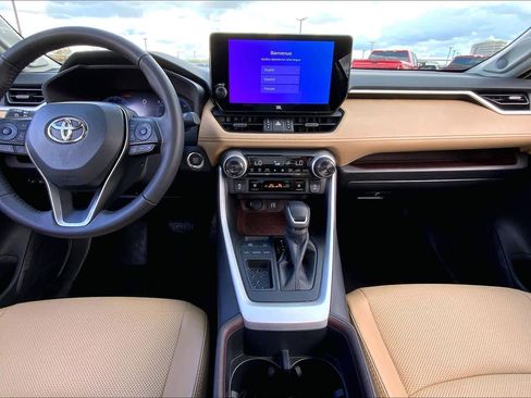 Used 2025 Toyota RAV4 Limited image 14
