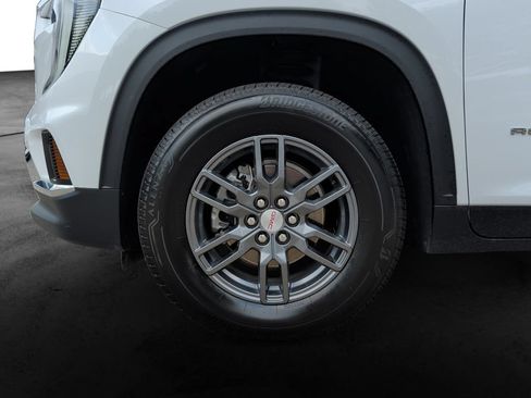 Used 2026 GMC Acadia Elevation w/ LPO, Floor Liner Package AWD/4WD image 9