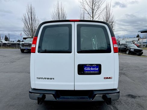 Used 2022 GMC Savana 2500 w/ Driver Convenience Package image 24