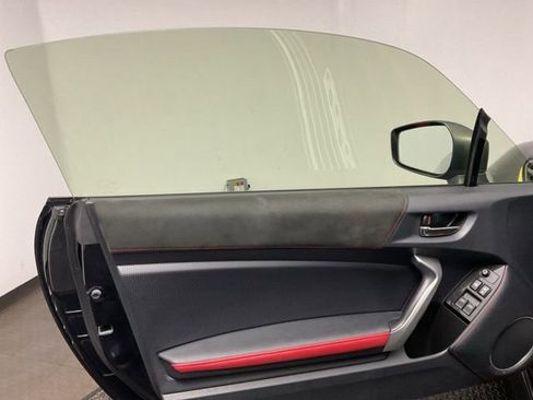 Used 2019 Toyota 86 TRD SE image 10