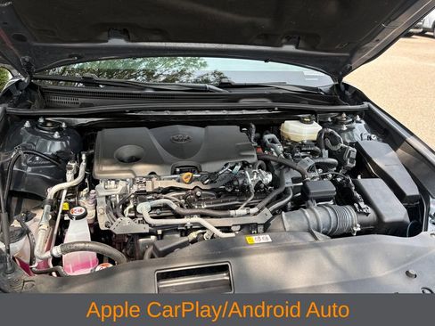Used 2025 Toyota Camry SE FWD image 12