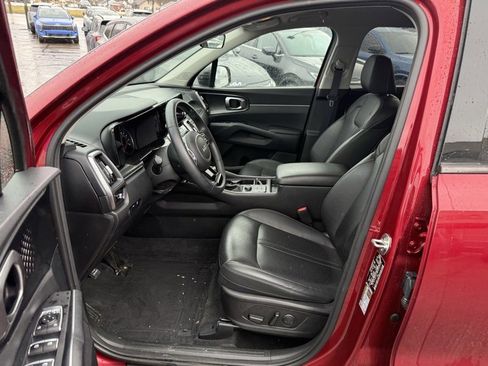 Certified 2023 Kia Sorento S image 8