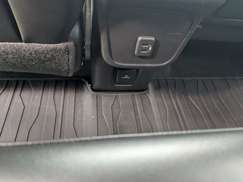 Used 2019 GMC Terrain SLT w/ Preferred Package FWD image 24