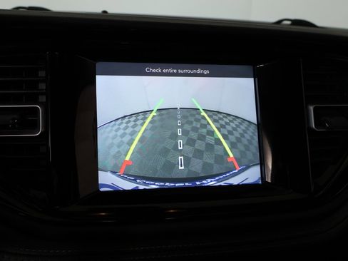 Used 2022 Dodge Durango SXT w/ Anodized Platinum Package image 6