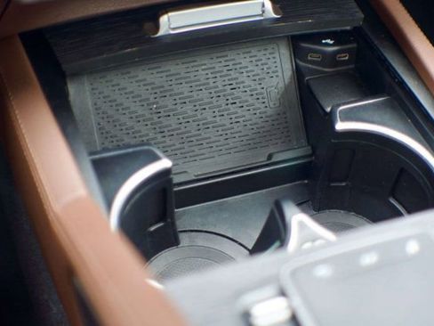 Used 2024 Mercedes-Benz GLE 350 4MATIC image 32