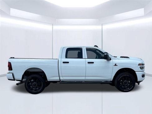 Used 2026 RAM 2500 Tradesman AWD/4WD image 9
