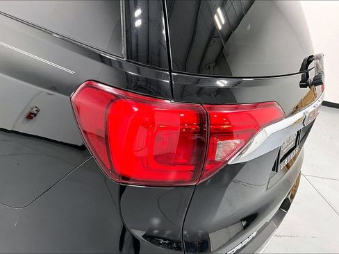 Used 2019 GMC Acadia Denali AWD/4WD image 37