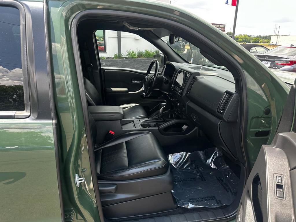 Used 2022 Nissan Frontier PRO-4X w/ Pro-4X Premium Package AWD/4WD image 14