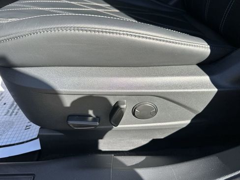 Used 2023 Ford Mustang Mach-E Select image 16