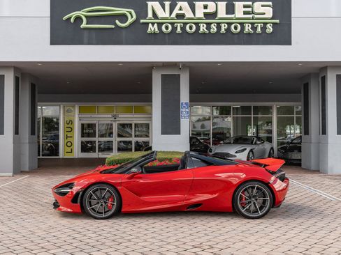 Used 2020 McLaren 720S Performance RWD image 25