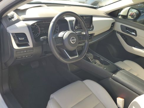 Certified 2023 Nissan Rogue SV w/ SV Premium B Package image 20