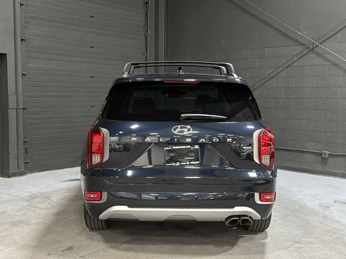 Used 2022 Hyundai Palisade Limited w/ Winter Package AWD/4WD image 5