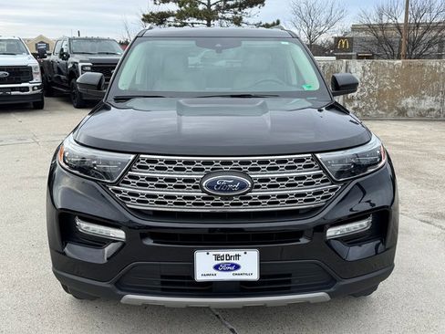 Certified 2023 Ford Explorer Limited image 2