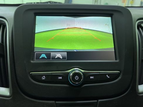 Used 2017 Chevrolet Malibu LS FWD image 21