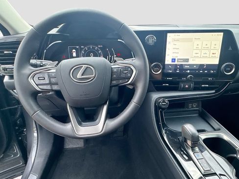 Used 2024 Lexus NX 250 FWD w/ Towing Package (2000 Lbs) image 12