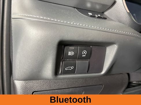 Used 2025 Toyota Highlander XSE AWD/4WD image 10