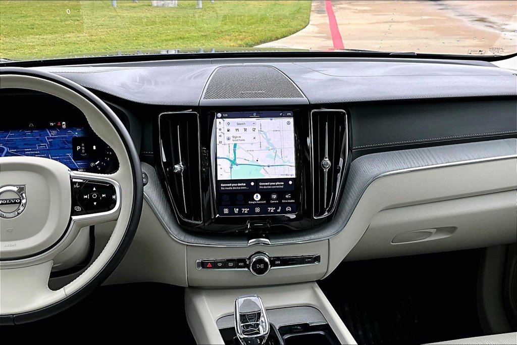 Used 2025 Volvo XC60 B5 Ultra w/ Protection Package Premier AWD/4WD image 8