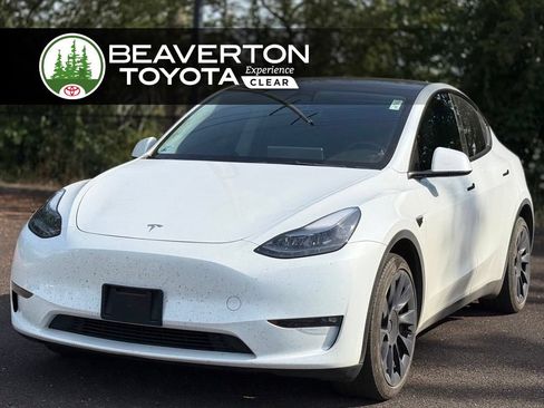 Used 2023 Tesla Model Y Long Range AWD/4WD image 1