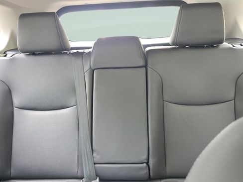 Used 2023 Toyota Corolla Cross XLE FWD image 10
